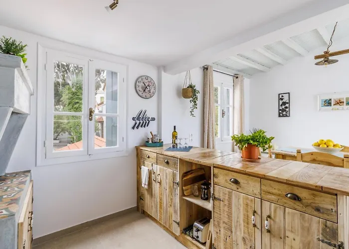 Nikolas House Vakantiehuis